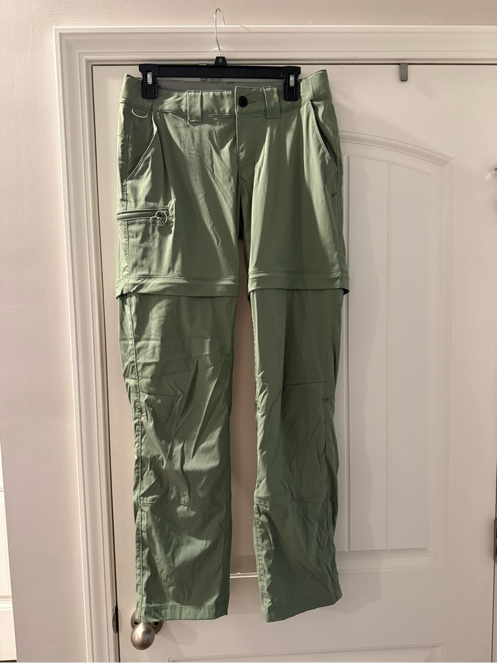Bass Pro Shops Women's Convertible Cargo Pants in Light Olive Green